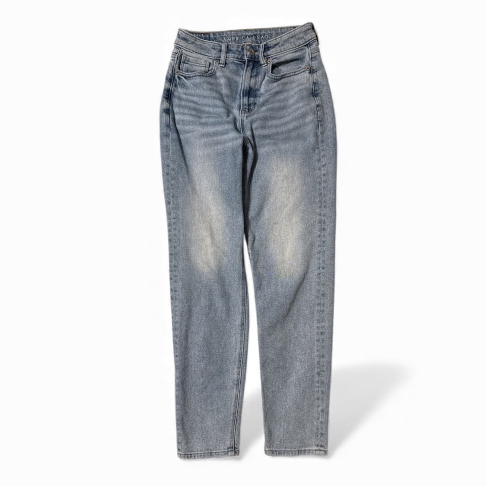 American Eagle Real Good High Waisted Mom Jeans Light Wash Stretch Size 00